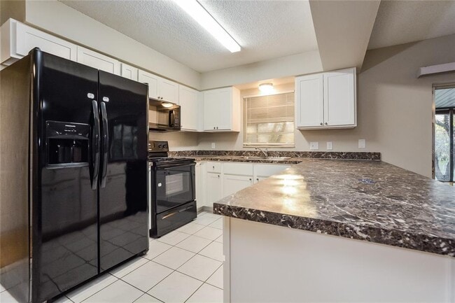 Building Photo - 2518 Bon Air Dr