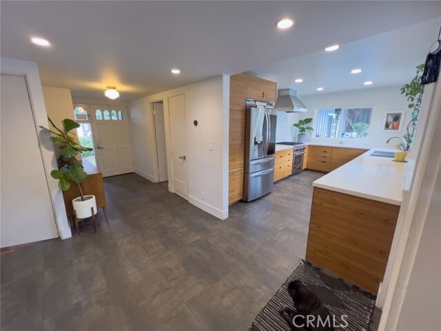 Building Photo - 462 Crestvale Dr