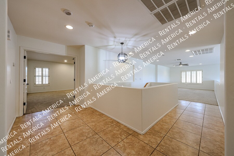 Building Photo - 9827 W Keyser Dr