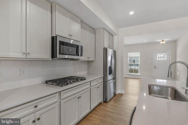 Building Photo - 88 Rosemary Wy