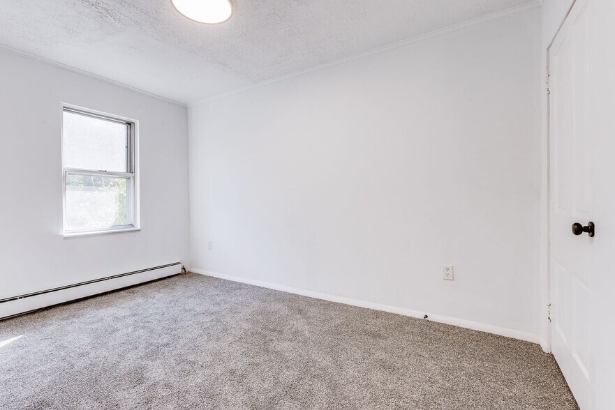 Building Photo - 2675 S 18th St