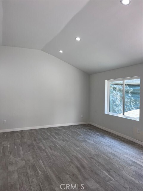 Building Photo - 2111 S Vallecito Dr