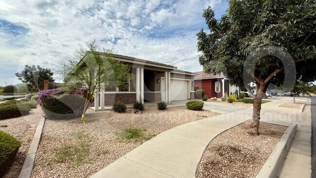 Building Photo - 22721 E Calle Luna