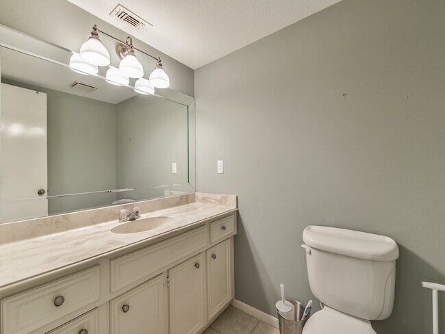 Building Photo - 9406 Bassoon Dr