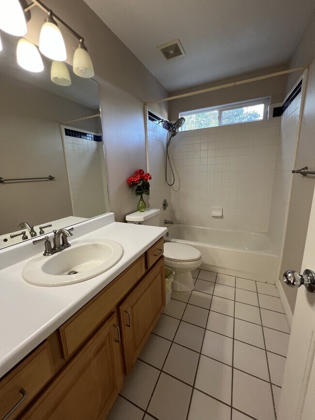 Building Photo - 11467 S Loganberry Ct