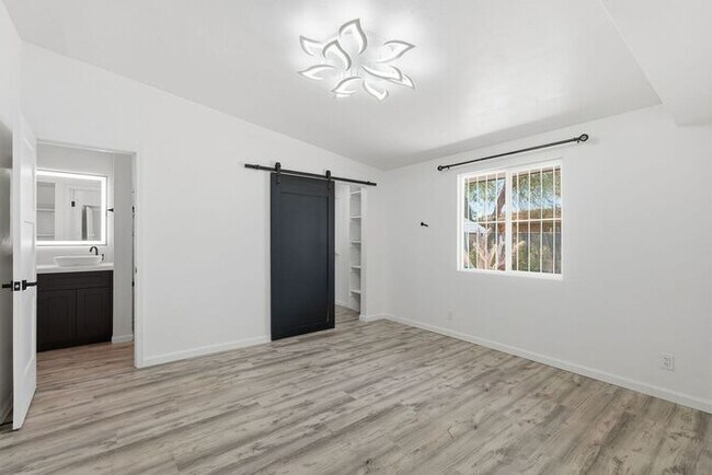Building Photo - Bright & Airy 2-Bedroom Midtown Tucson Apartment Near TMC & The Loop