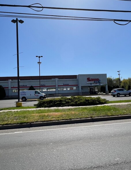 Building Photo - 982 Dixwell Ave