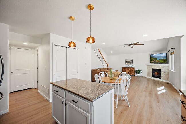 Building Photo - Beautiful Recently Renovated 4 Bed 4 Bath Home In Fountain!!!!
