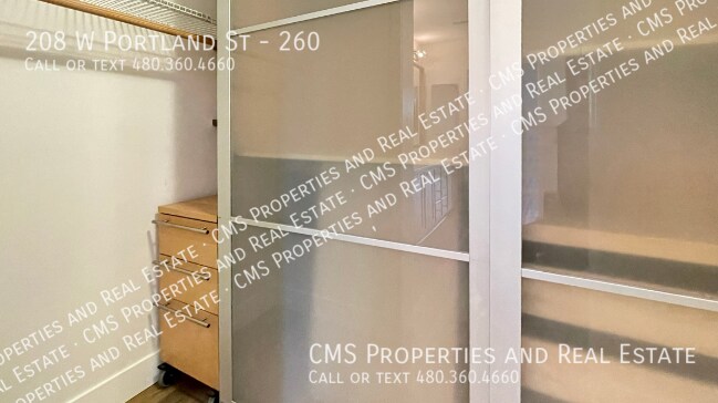 Building Photo - 208 W Portland St