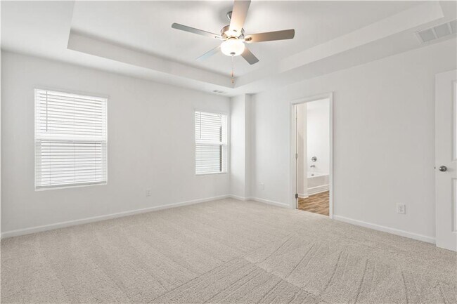 Building Photo - 220 Bloomfield Cir
