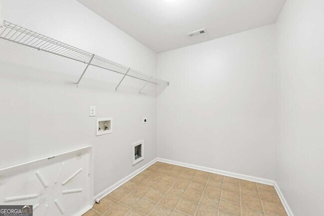 Building Photo - 4105 Hastings Dr