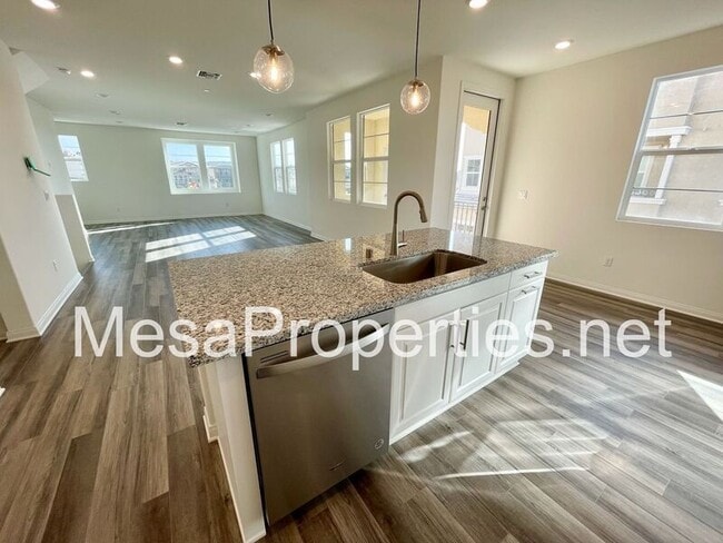 Building Photo - 1709 Cedar Tree Pl