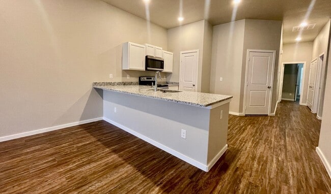 Building Photo - 2106 N Avenue K