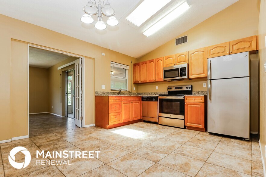 Building Photo - 7103 Wentworth Way