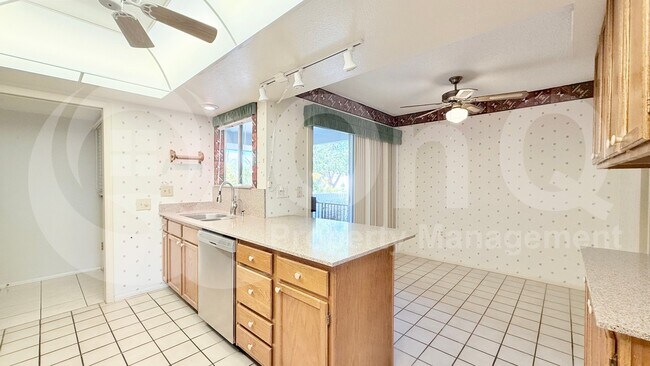 Building Photo - 12527 W Prospect Dr