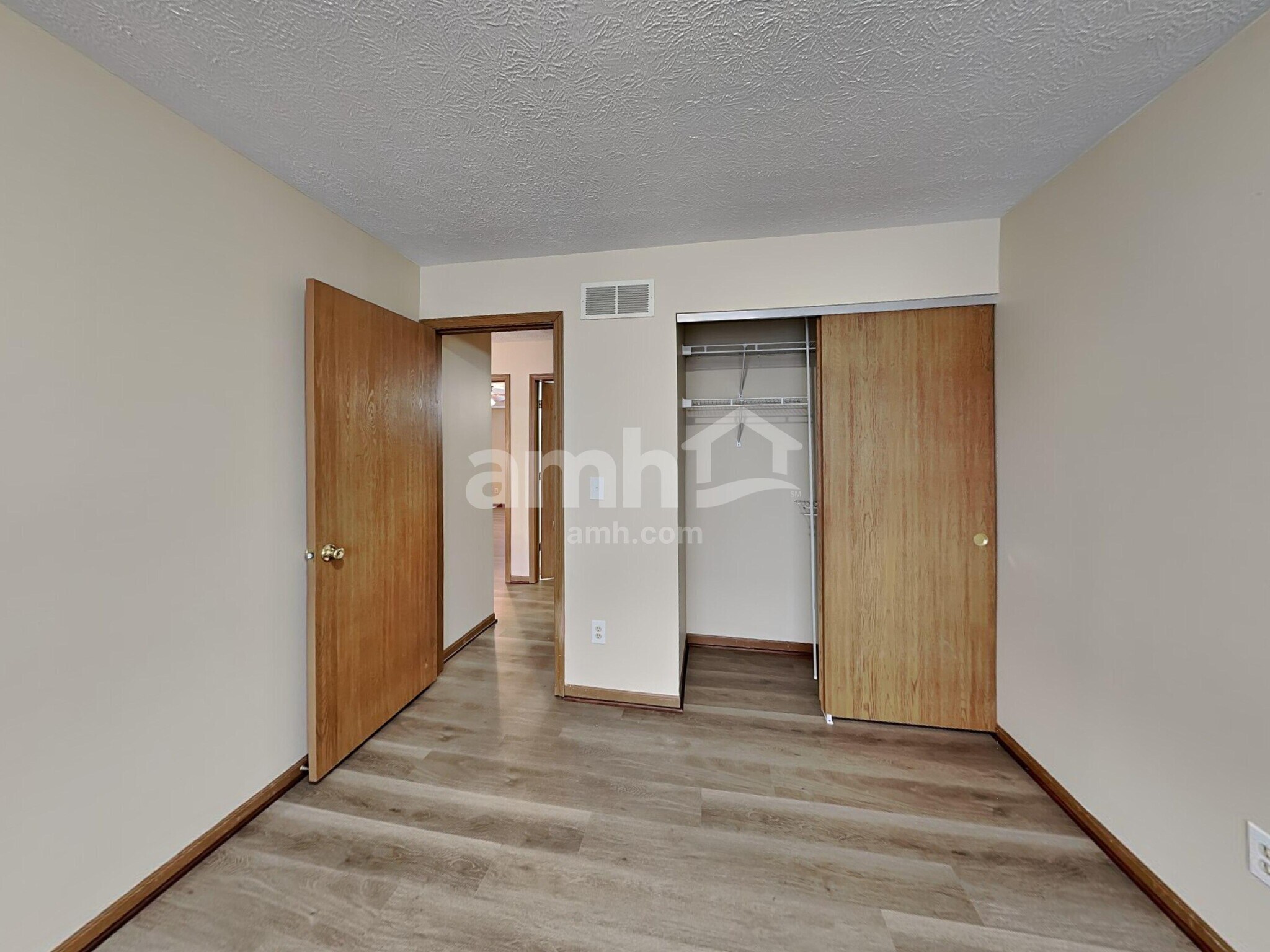 Building Photo - 1209 Nottingham Rd