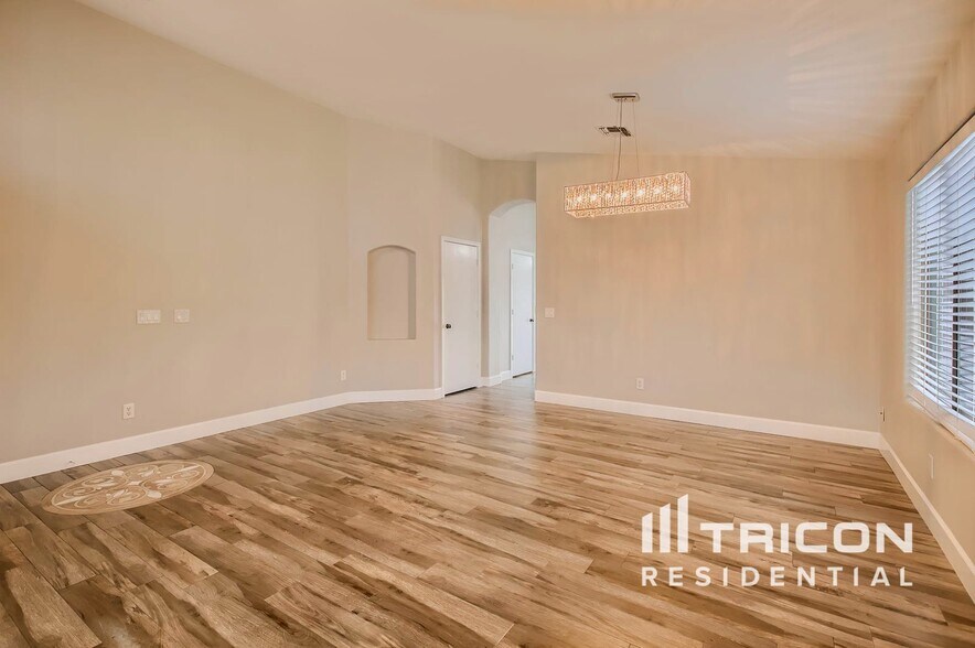 Building Photo - 2191 S 160th Ln