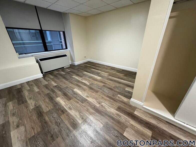 Building Photo - 62 Boylston St
