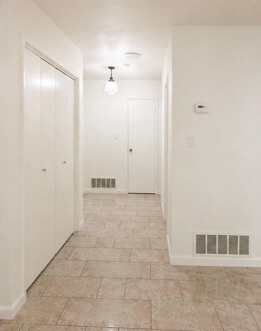 Building Photo - 2210 San Blas Ct