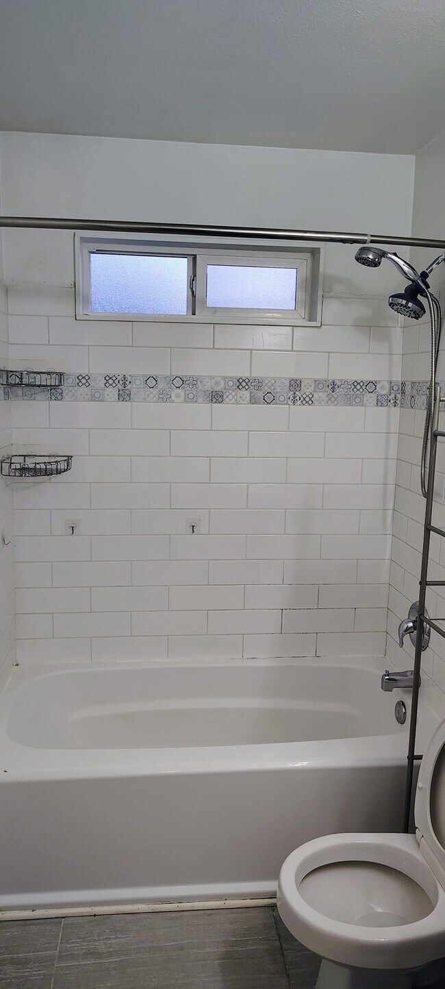 Building Photo - 130 SW 184th St