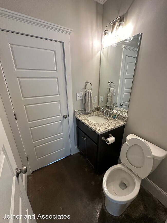 Building Photo - 4 br, 4 bath House - 954 MLK Parkway