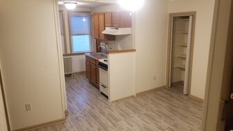 Building Photo - 45 Pilgrim Pathway