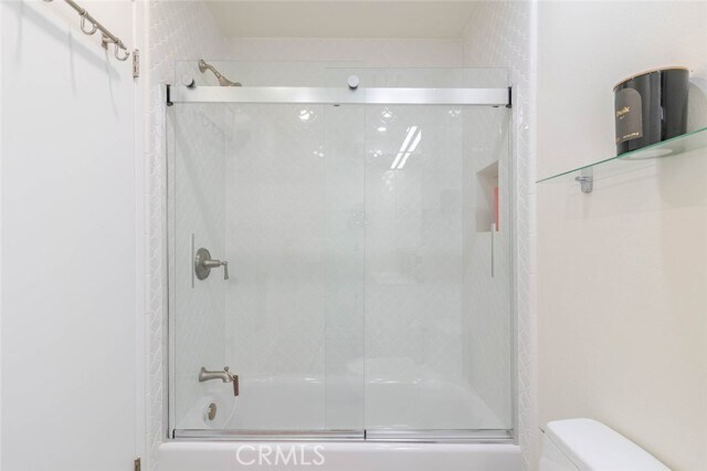 Building Photo - 11813 Ellice St