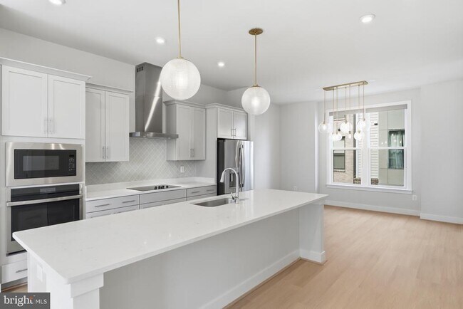 Building Photo - 2389 Liberty Lp
