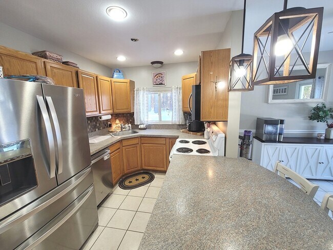 Building Photo - 273 Forge Village Rd