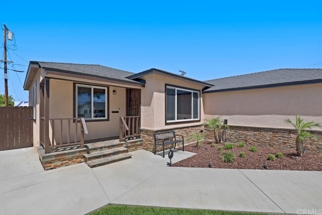 Building Photo - 2957 Daneland St