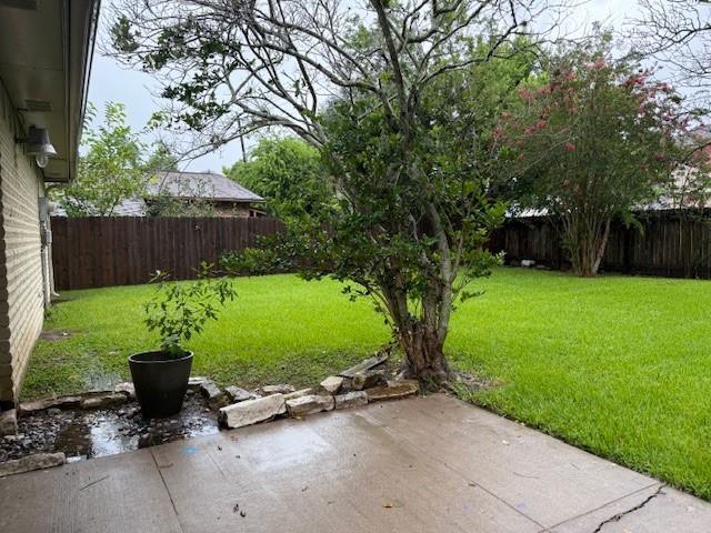 Building Photo - 3011 Meadowview Dr
