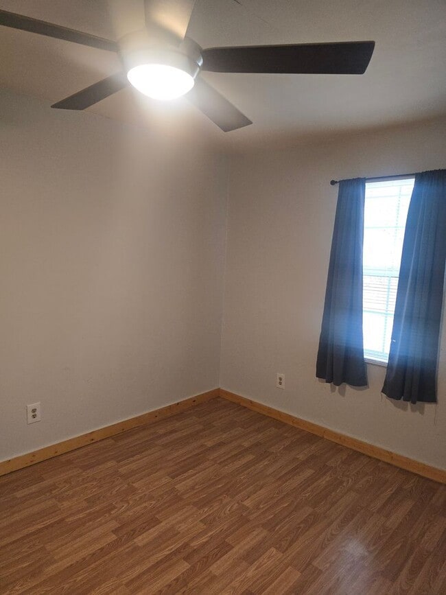 Building Photo - 15705 Hallmark Ln