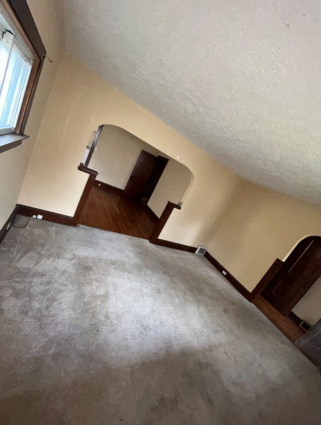 Building Photo - 3911 W 18th St