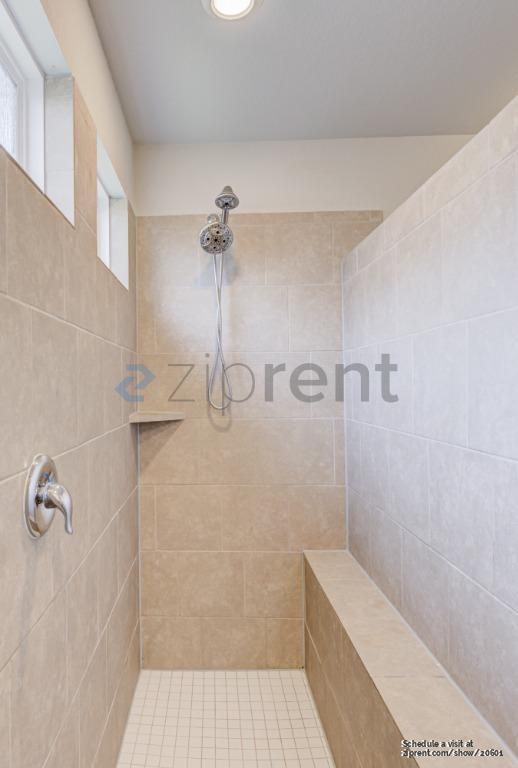 Building Photo - 9811 Marbach Brk