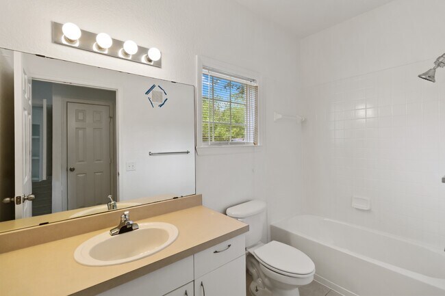 Building Photo - 3599 Conroy Rd