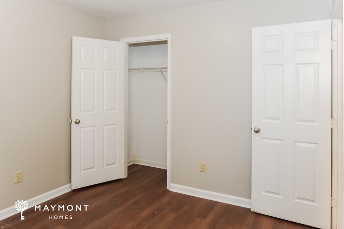 Building Photo - 12661 Dickens Ln