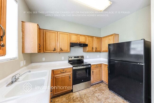 Building Photo - 427 N 66th Dr