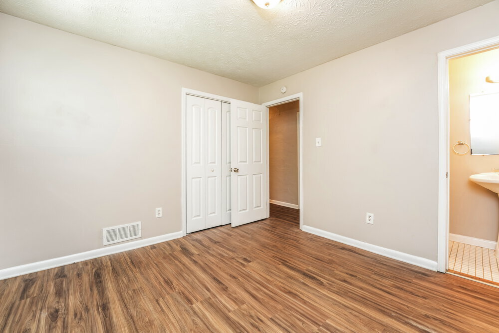 Building Photo - 303 Mercer Dr