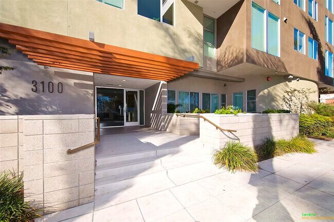 Building Photo - 3100 6th Ave