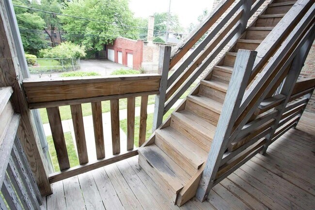 Floorplan - 5300-5308 S. Greenwood Avenue