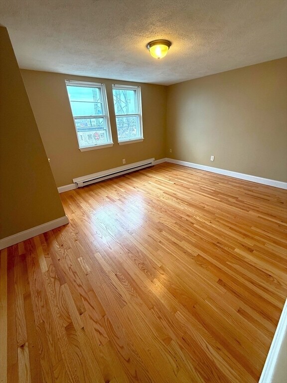 Building Photo - 435 Essex St