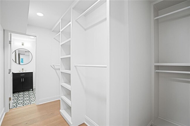 Building Photo - 200 Nestor Ct