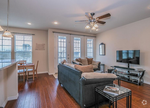 Building Photo - 950 Henderson-3113