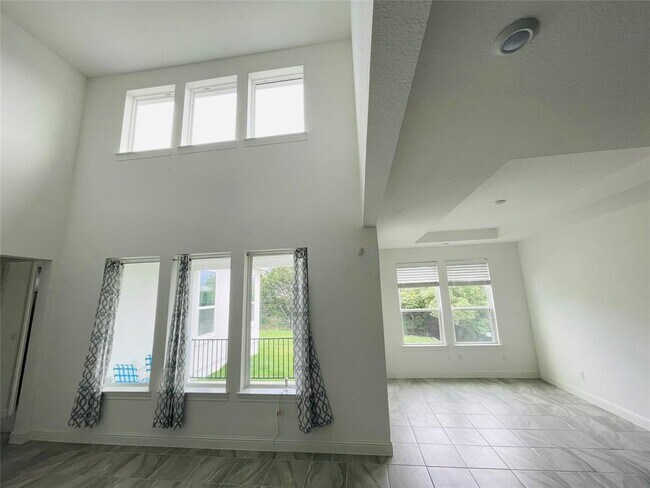 Building Photo - 1228 Brasano Pl