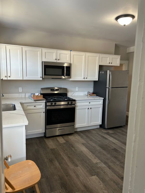 Building Photo - 666 Metropolitan Ave