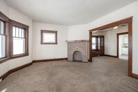 Building Photo - 4662 E 85th St