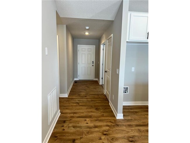 Building Photo - 17373 Dulles Ln