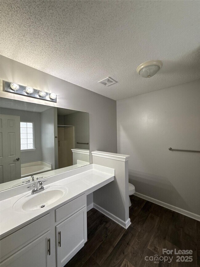 Building Photo - 6018 Patric Alan Ct