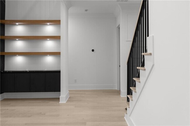 Building Photo - 409 Thunder Rd