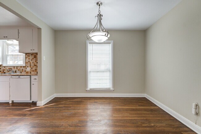 Building Photo - Tech Terrace Pre-lease!!